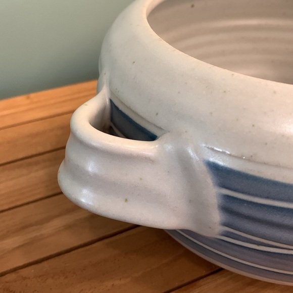 ROSS CANADA Stoneware Bowl 🇨🇦 - Picture 16 of 17